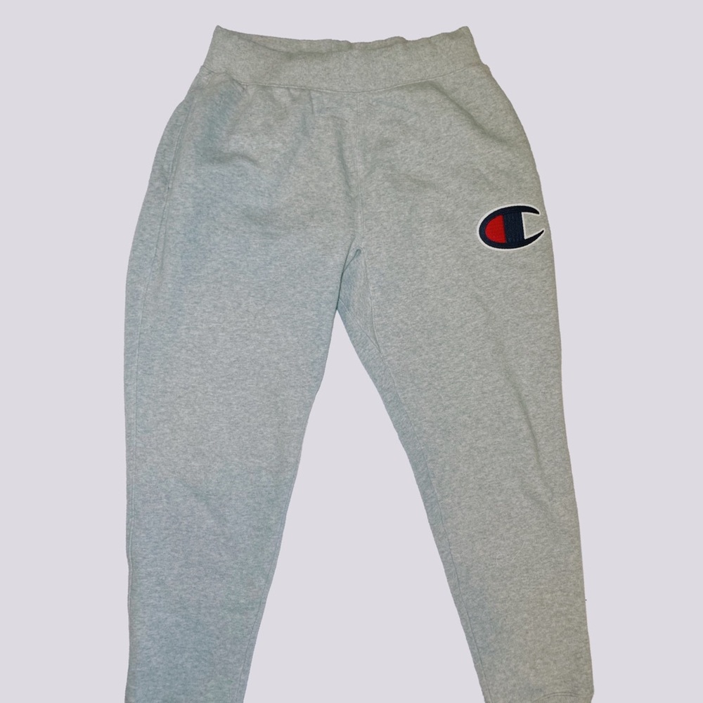 Adorable + comfy brand new champion sweatpants!